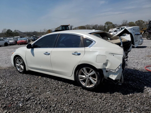 2014 Nissan Altima 2.5 with VIN 1N4AL3AP4EC184699, listed as a Copart auction lot 51177715 with 110,285 mi miles and Salvage Title. Bid and sale history available at carsss.com. Image 2.