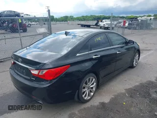 2012 Hyundai Sonata SE with VIN 5NPEC4AB7CH408636, listed as a IAAI auction lot 42188211 with 197,665 mi miles and . Bid and sale history available at carsss.com. Image 4.