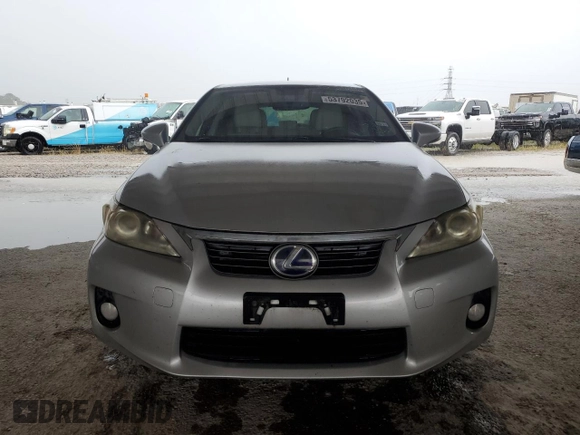 2013 Lexus CT 200h z VIN JTHKD5BH2D2127550, wystawiony jako Copart lot #53792035 z przebiegiem 196 246 mil mil oraz Czysty tytuł • Clean title. Historia ofert i sprzedaży dostępna na DreamBid. Obrazek 5.