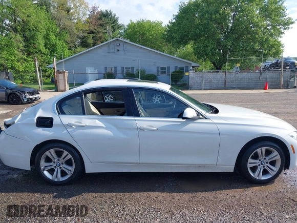 2018 BMW 3 Series 330i xDrive with VIN WBA8D9G55JNU69356, listed as a IAAI auction lot 42214499 with 81,267 mi miles and . Bid and sale history available at DreamBid. Image 14.