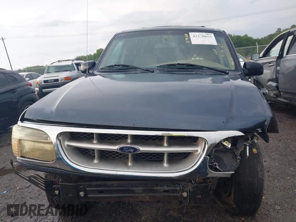 2000 Ford Explorer Eddie Bauer with VIN 1FMZU64E5YUB81536, listed as a IAAI auction lot 42270655 with 375,868 mi miles and . Bid and sale history available at DreamBid. Image 13.