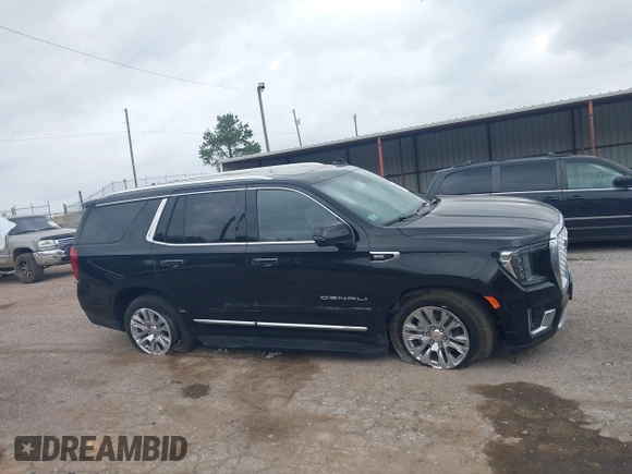 2024 GMC Yukon Denali with VIN 1GKS2DKL2RR215345, listed as a IAAI auction lot 41960031 with 40,147 mi miles. Bid and sale history available at carsss.com. Image 13.