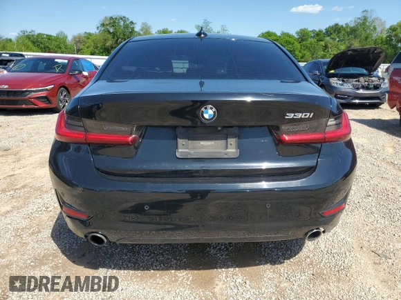 2019 BMW 3 Series 330i z VIN WBA5R1C57KFH03202, wystawiony jako Copart lot #51518915 z przebiegiem 172 464 mil mil oraz Szkody całkowita. Historia ofert i sprzedaży dostępna na DreamBid. Obrazek 6.