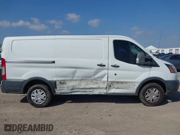 2016 Ford Transit Cargo z VIN 1FTYR1YMXGKB54607, wystawiony jako IAAI lot #41521237 z przebiegiem 195 851 mil mil oraz . Historia ofert i sprzedaży dostępna na DreamBid. Obrazek 13.
