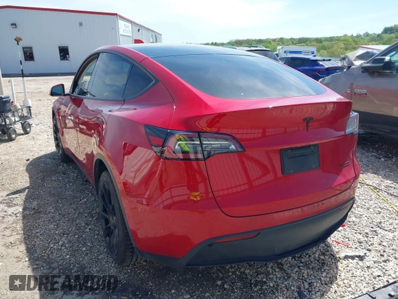 2020 Tesla Model Y Long Range z VIN 5YJYGDEE0LF034164, wystawiony jako IAAI lot #42080304 z przebiegiem 55 520 mil mil oraz . Historia ofert i sprzedaży dostępna na DreamBid. Obrazek 3.