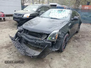 2012 Cadillac CTS z VIN 1G6DA1E33C0105436, wystawiony jako IAAI lot #41961642 z przebiegiem 114 383 mil mil oraz . Historia ofert i sprzedaży dostępna na DreamBid. Obrazek 2.