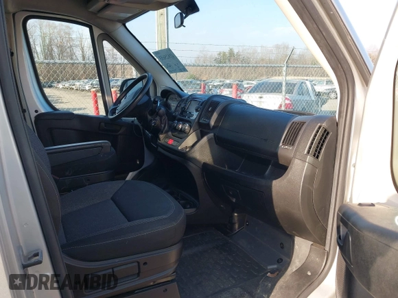 2015 Ram ProMaster Cargo with VIN 3C6TRVBG9FE516729, listed as a IAAI auction lot 41825653 with 141,706 mi miles. Bid and sale history available at carsss.com. Image 5.
