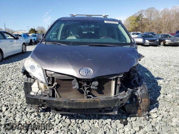2011 Toyota Sienna XLE AAS with VIN 5TDYK3DC0BS073498, listed as a Copart auction lot 50233135 with Not Provided miles and Salvage Title. Bid and sale history available at carsss.com. Image 5.