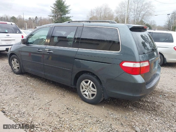 2005 Honda Odyssey EX-L with VIN 5FNRL38745B047221, listed as a IAAI auction lot 41732407 with 275,604 mi miles. Bid and sale history available at carsss.com. Image 3.