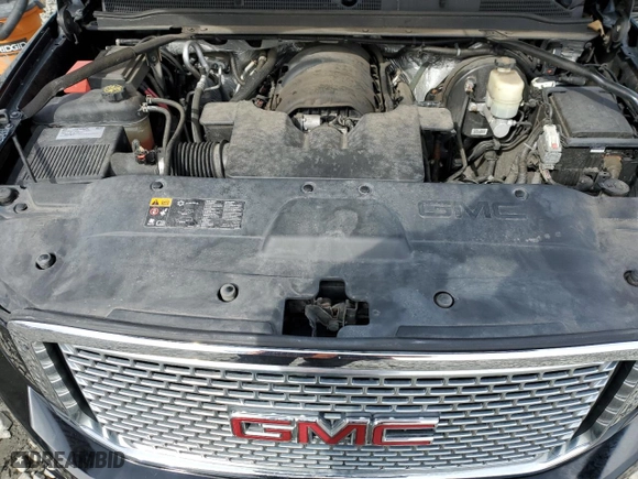 2016 GMC Yukon Denali with VIN 1GKS2CKJ2GR396095, listed as a Copart auction lot 44594785 with 109,547 mi miles and Salvage Title. Bid and sale history available at carsss.com. Image 12.