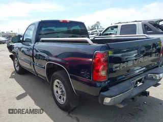 2005 Chevrolet Silverado 1500 Work Truck with VIN 1GCEC14X15Z246813, listed as a IAAI auction lot 41763107 with 282,823 mi miles. Bid and sale history available at carsss.com. Image 3.