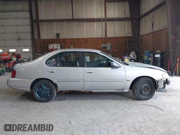 2001 Nissan Altima GXE with VIN 1N4DL01DX1C140203, listed as a IAAI auction lot 42045150 with 190,624 mi miles and . Bid and sale history available at carsss.com. Image 14.