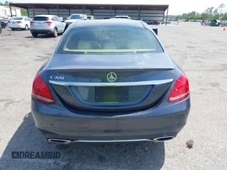 2016 Mercedes-Benz C 300 z VIN 55SWF4JB8GU116105, wystawiony jako IAAI lot #42099691 z przebiegiem 109 439 mil mil oraz . Historia ofert i sprzedaży dostępna na DreamBid. Obrazek 16.