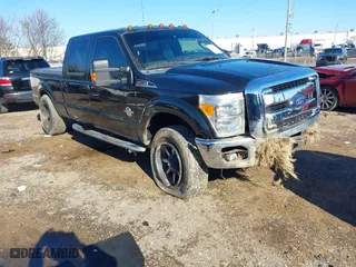 2015 Ford Super Duty F-250 SRW Lariat with VIN 1FT7W2BT2FEA01422, listed as a IAAI auction lot 41281819 with 170,832 mi miles. Bid and sale history available at carsss.com. Image 1.