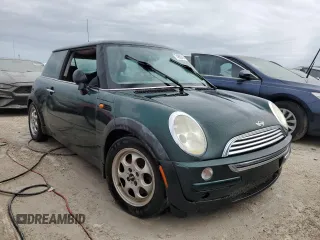 2003 MINI Hardtop with VIN WMWRC33443TC44252, listed as a Copart auction lot 74892414 with Not provided miles and Non repairable. Bid and sale history available at DreamBid. Image 4.