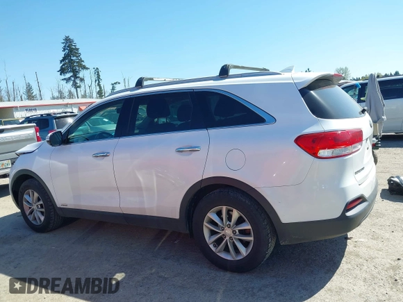 2016 Kia Sorento LX with VIN 5XYPGDA35GG060533, listed as a IAAI auction lot 42033268 with 183,057 mi miles. Bid and sale history available at carsss.com. Image 15.