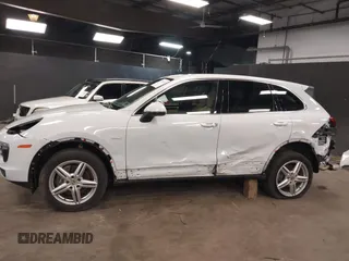 2015 Porsche Cayenne Diesel with VIN WP1AF2A24FLA38044, listed as a IAAI auction lot 41741695 with 114,214 mi miles and . Bid and sale history available at DreamBid. Image 15.