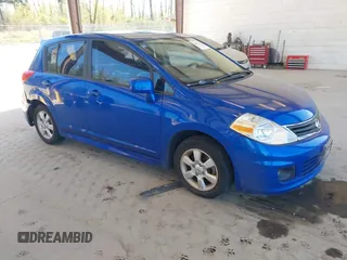 2011 Nissan Versa 1.8 S with VIN 3N1BC1CP7BL487592, listed as a IAAI auction lot 42077797 with 81,982 mi miles. Bid and sale history available at carsss.com. Image 1.