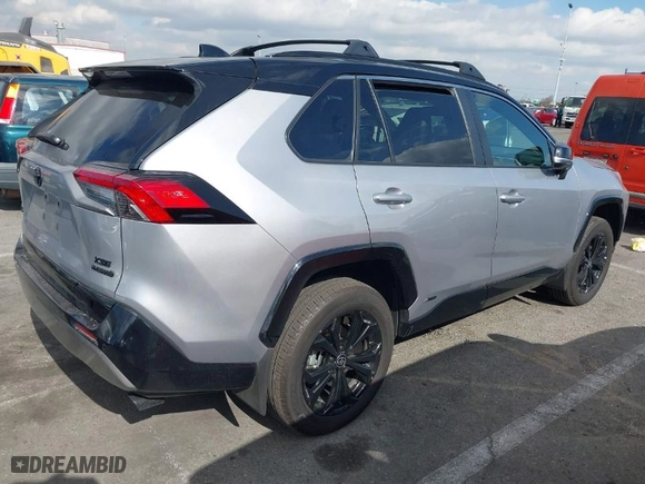 2024 Toyota RAV4 Hybrid XSE with VIN 4T3E6RFV3RU140841, listed as a IAAI auction lot 41502536 with 7,456 mi miles. Bid and sale history available at carsss.com. Image 4.