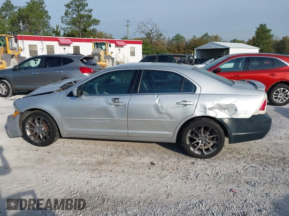 2009 Ford Fusion SEL with VIN 3FAHP08159R174628, listed as a IAAI auction lot 41886676 with 152,929 mi miles. Bid and sale history available at carsss.com. Image 15.