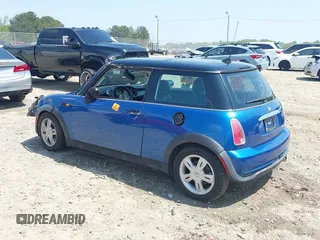 2006 MINI Hardtop with VIN WMWRC33596TJ75357, listed as a IAAI auction lot 42016124 with Not Provided miles and . Bid and sale history available at DreamBid. Image 3.