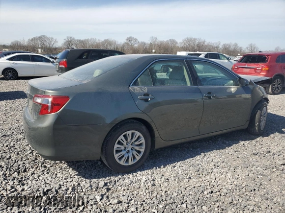 2014 Toyota Camry L with VIN 4T1BF1FK1EU853640, listed as a Copart auction lot 45773795 with 30,379 mi miles and Salvage Title. Bid and sale history available at DreamBid. Image 3.
