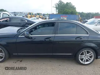 2014 Mercedes-Benz C 250 Sport с VIN WDDGF4HBXEA961769, выставлен на аукционе IAAI как лот 42474680 с пробегом 174 724 миль миль и . История ставок и продаж доступна на DreamBid. Изображение 15.