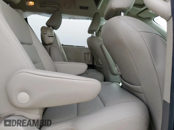 2020 Toyota Sienna XLE Auto Access Seat with VIN 5TDYZ3DC6LS058257, listed as a Copart auction lot 47884555 with 82,662 mi miles and Salvage Title. Bid and sale history available at carsss.com. Image 10.