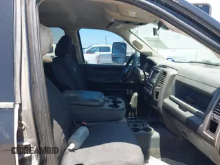2017 Ram 2500 Tradesman with VIN 3C6UR5HLXHG591004, listed as a IAAI auction lot 42458488 with 145,907 mi miles and . Bid and sale history available at DreamBid. Image 5.