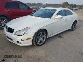 2009 Mercedes-Benz CLS-Class 5.5L with VIN WDDDJ72X49A146822, listed as a IAAI auction lot 41800020 with 157,984 mi miles. Bid and sale history available at carsss.com. Image 2.