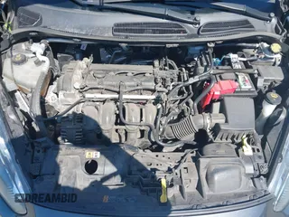 2019 Ford Fiesta SE z VIN 3FADP4BJ2KM131012, wystawiony jako IAAI lot #42228822 z przebiegiem 100 460 mil mil oraz . Historia ofert i sprzedaży dostępna na DreamBid. Obrazek 10.