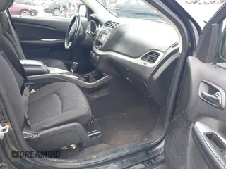 2017 Dodge Journey SE z VIN 3C4PDCABXHT683196, wystawiony jako IAAI lot #42340532 z przebiegiem 170 173 mil mil oraz . Historia ofert i sprzedaży dostępna na DreamBid. Obrazek 5.
