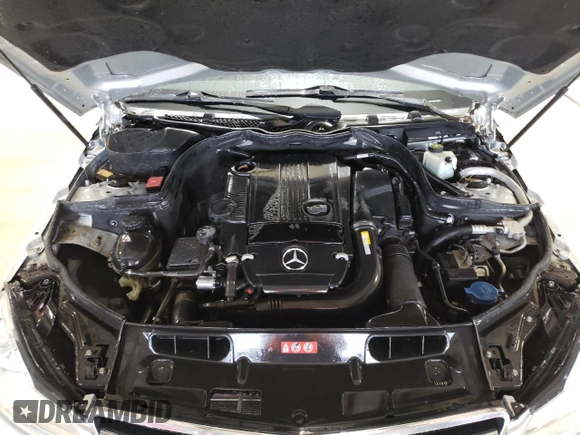 2014 Mercedes-Benz C 250 Sport with VIN WDDGF4HB0EA918431, listed as a Copart auction lot 54676495 with 178,407 mi miles and Clean title. Bid and sale history available at DreamBid. Image 11.