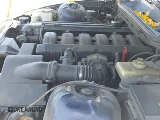 1995 BMW 3 Series 325i с VIN WBABJ6320SJD38064, выставлен на аукционе IAAI как лот 42671067 с пробегом 115 590 миль миль и . История ставок и продаж доступна на DreamBid. Изображение 17.