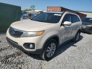 2011 Kia Sorento EX with VIN 5XYKU4A29BG116105, listed as a Copart auction lot 52570045 with 268,549 mi miles and Salvage Title. Bid and sale history available at carsss.com. Image 1.