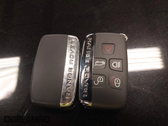 2019 Land Rover Range Rover Velar R-Dynamic SE with VIN SALYL2EX9KA235823, listed as a IAAI auction lot 42152498 with 42,472 mi miles and . Bid and sale history available at DreamBid. Image 11.