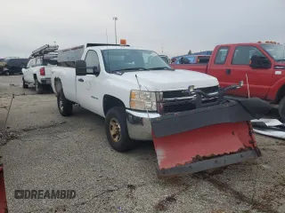 2010 Chevrolet Silverado 3500HD SRW Work Truck with VIN 1GC3KZBG3AF135364, listed as a Copart auction lot 81916204 with 8,252 mi miles and Clean Title. Bid and sale history available at DreamBid. Image 4.