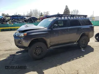 2020 Toyota 4Runner SR5 with VIN JTEBU5JR3L5798570, listed as a Copart auction lot 51875135 with 64,088 mi miles and Salvage title. Bid and sale history available at DreamBid. Image 1.