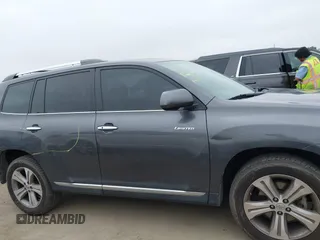 2011 Toyota Highlander Limited with VIN 5TDYK3EH3BS028078, listed as a IAAI auction lot 42098186 with 137,261 mi miles and . Bid and sale history available at DreamBid. Image 14.