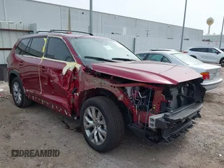 2024 Toyota Highlander XLE with VIN 5TDAAAA51RS012847, listed as a IAAI auction lot 42238558 with 9,849 mi miles and . Bid and sale history available at DreamBid. Image 1.