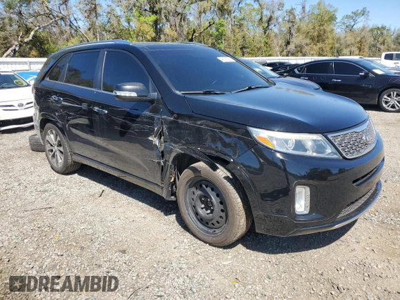 2014 Kia Sorento SX with VIN 5XYKW4A71EG442717, listed as a Copart auction lot 48193205 with 105,884 mi miles and Salvage Title. Bid and sale history available at carsss.com. Image 4.