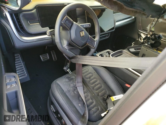 2023 Rivian R1T Adventure z VIN 7FCTGBAA6PN028517, wystawiony jako Copart lot #73712354 z przebiegiem Nie podano mil oraz Nie do naprawy. Historia ofert i sprzedaży dostępna na DreamBid. Obrazek 8.
