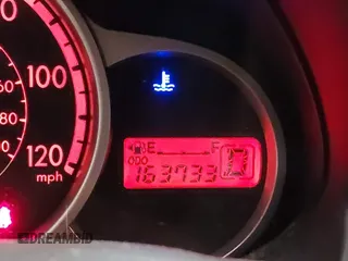 2012 Mazda 2 Sport z VIN JM1DE1KY1C0145306, wystawiony jako IAAI lot #42386919 z przebiegiem 163 733 mil mil oraz . Historia ofert i sprzedaży dostępna na DreamBid. Obrazek 16.