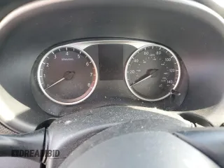 2022 Nissan Kicks S z VIN 3N1CP5BV1NL474843, wystawiony jako Copart lot #58874305 z przebiegiem Nie podano mil oraz Nie do naprawy • Non repairable. Historia ofert i sprzedaży dostępna na DreamBid. Obrazek 9.