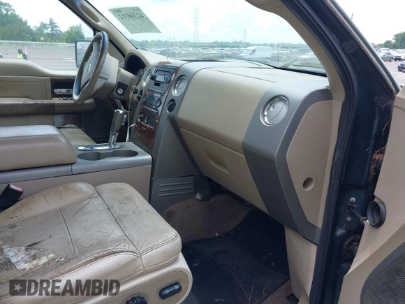 2004 Ford F-150 XL with VIN 1FTPX12534NB20781, listed as a IAAI auction lot 42398312 with 306,459 mi miles and . Bid and sale history available at DreamBid. Image 5.