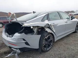 2024 Kia K5 GT-Line z VIN 5XXG64J22RG228095, wystawiony jako IAAI lot #41888510 z przebiegiem 11 927 mil mil oraz . Historia ofert i sprzedaży dostępna na DreamBid. Obrazek 18.