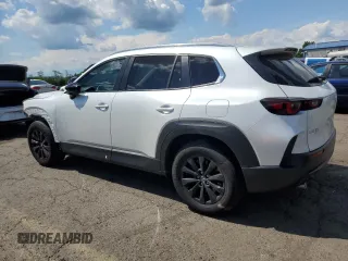 2024 Mazda CX-50 S Preferred z VIN 7MMVABBM2RN227219, wystawiony jako Copart lot #55805715 z przebiegiem 13 877 mil mil oraz Szkoda całkowita • Salvage title. Historia ofert i sprzedaży dostępna na DreamBid. Obrazek 2.