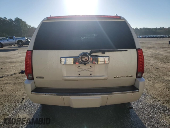 2011 Cadillac Escalade Luxury z VIN 1GYS4BEF6BR358184, wystawiony jako Copart lot #77089234 z przebiegiem 240 804 mil mil oraz Szkoda całkowita • Salvage title. Historia ofert i sprzedaży dostępna na DreamBid. Obrazek 6.