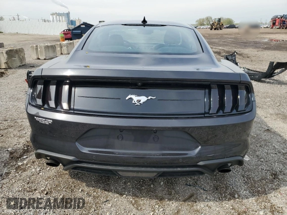 2022 Ford Mustang EcoBoost z VIN 1FA6P8TH6N5111321, wystawiony jako Copart lot #55021925 z przebiegiem 58 149 mil mil oraz Szkoda całkowita • Salvage title. Historia ofert i sprzedaży dostępna na DreamBid. Obrazek 6.