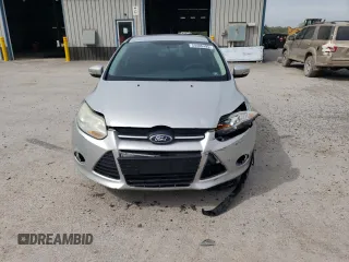 2014 Ford Focus SE with VIN 1FADP3F25EL250952, listed as a Copart auction lot 54406495 with 136,597 mi miles and Salvage Title. Bid and sale history available at carsss.com. Image 5.